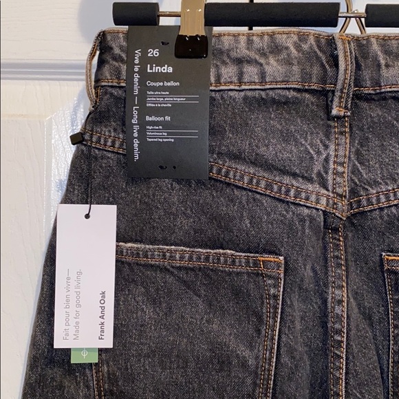 Frank & Oak- Linda balloon fit Jean in washed grey - Picture 5 of 6